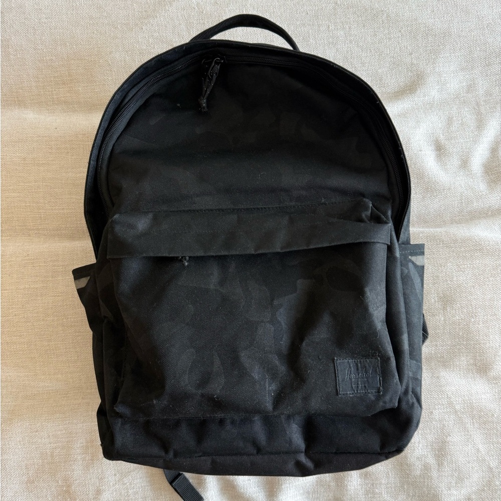 Herschel Black Canvas Men's Backpack - Classic Everyday Pack